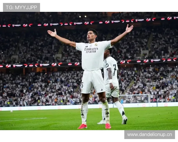 贝林厄姆前插风格对中场结构的影响