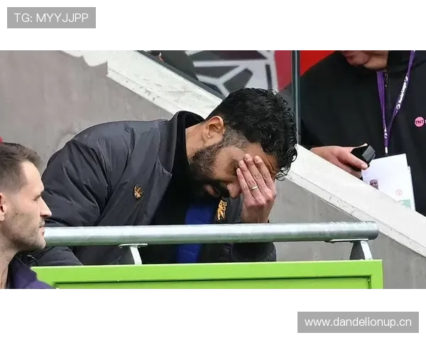 曼联越踢越乱，战术设计再好也架不住执行崩盘