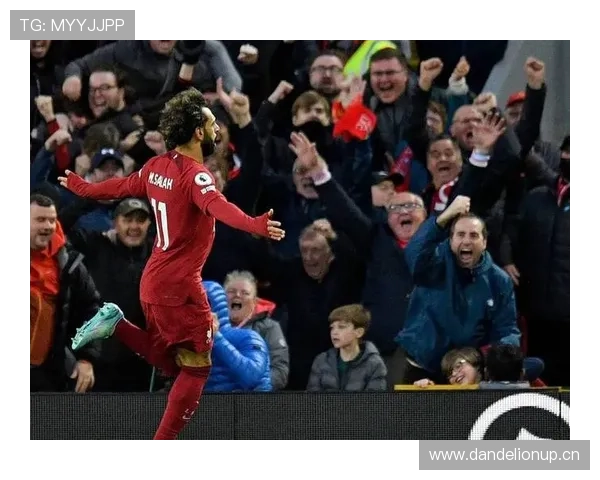 萨拉赫与姆巴佩:速度型边锋的终结效率及战术适配对比 萨拉赫与姆巴佩:速度型边锋的终结效率及战术适配对比