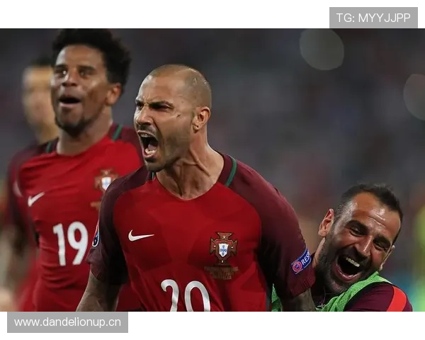 皇马中场断球后攻防转换失序,节奏失控问题逐步反映于比赛走势 皇马中场断球后攻防转换失序,节奏失控问题逐步反映于比赛走势